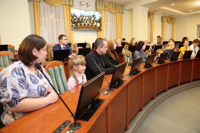Победителей конкурса "30 лет Конституции России – проверь себя!" наградили в Нижнем Новгороде