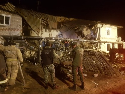 Стена многоквартирного дома обрушилась в Вачском районе Нижегородской области из-за взрыва газа: есть погибшие (ВИДЕО)