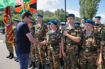 Юрий Шалабаев посетил четвертую международную смену военно-патриотического лагеря &quot;Хочу стать десантником&quot;