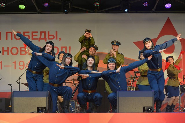 Любители и профессионалы готовятся к концерту "Военные песни у кремля" в Нижнем Новгороде