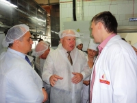 Валерий Шанцев осмотрел новую автоматизированную линию по выпечке хлеба предприятия "Сормовский хлеб"