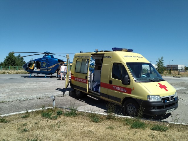 Получивший из-за селфи на крыше электрички 60%-ые ожоги тела 14-летний воронежец доставлен вертолетом МЧС в Нижний Новгород