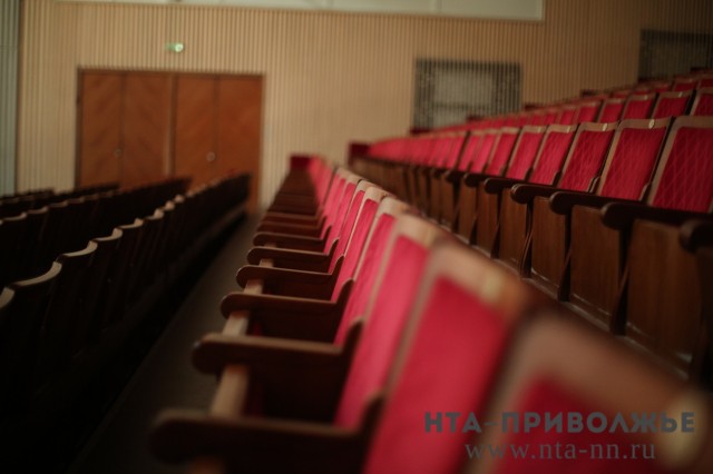 Увеличено минимально разрешённое расстояние между людьми в театрах и на рынках Нижегородской области