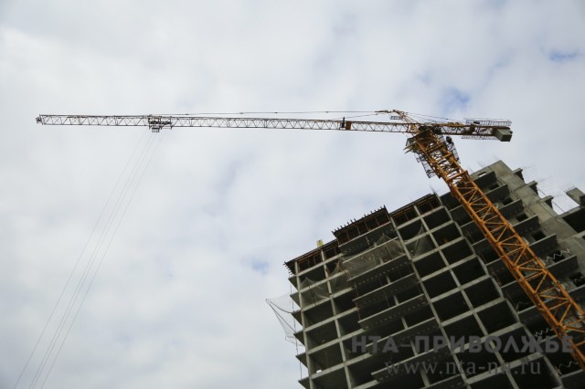Рабочий в Нижегородской области разбился насмерть при падении с башенного крана