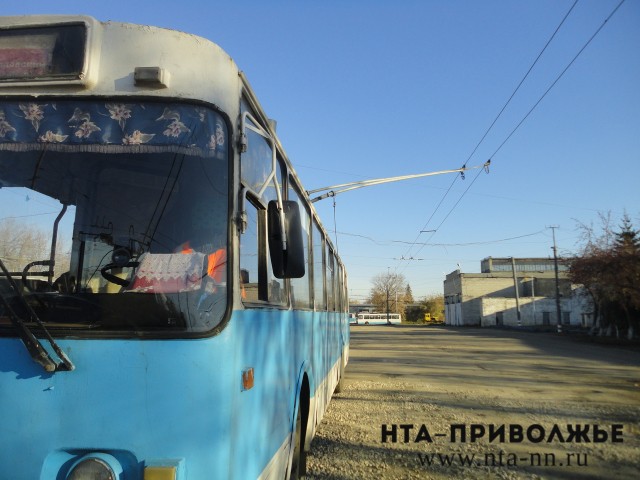 Две пенсионерки в Нижнем Новгороде попали в травмпункт из-за разрыва колеса троллейбуса