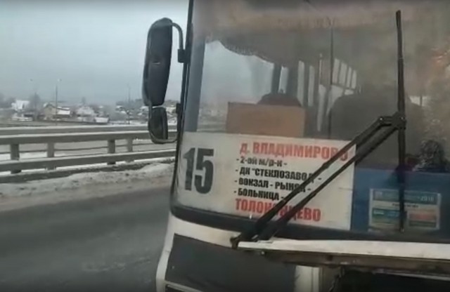Шесть человек пострадали в ДТП с автобусом на Борской дамбе (ВИДЕО)