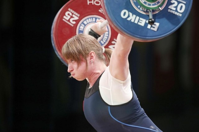 Нижегородка Анастасия Романова стала золотым призером чемпионата России по тяжелой атлетике