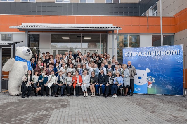 Акция "Спасибо учителям!" прошла в Нижнем Новгороде