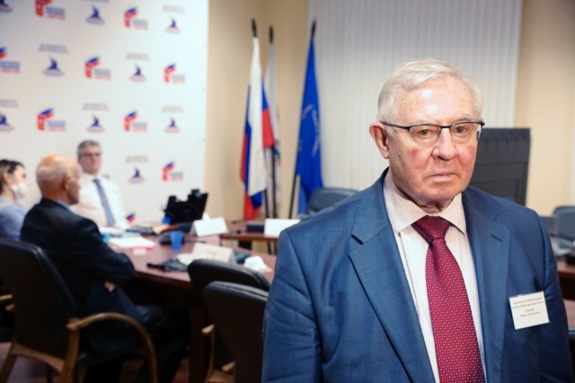 "Мы наблюдаем важнейший этап роста гражданского общества в России", - Роман Стронгин