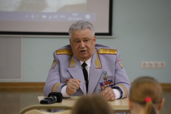 Встреча с генералом прошла в Нижегородской православной гимназии в рамках проекта &quot;Разговоры о важном&quot;