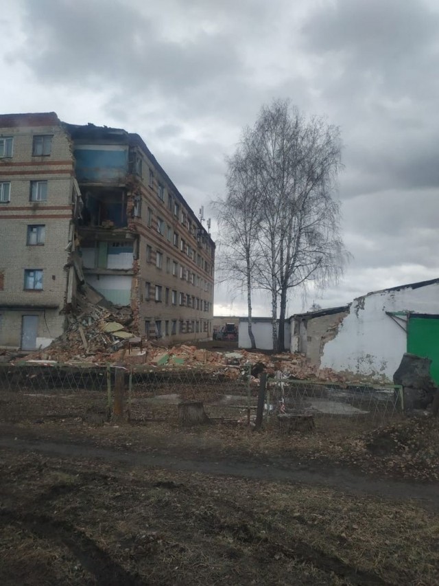 Расселенный дом обрушился в Нижнем Ломове Пензенской области