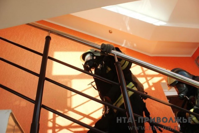 Около 20 человек были эвакуированы при пожаре в девятиэтажке около Нижегородской ярмарки