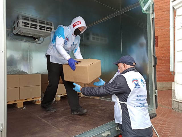 Благотворительная помощь для жителей Нижегородской области продолжает поступать в волонтерский центр