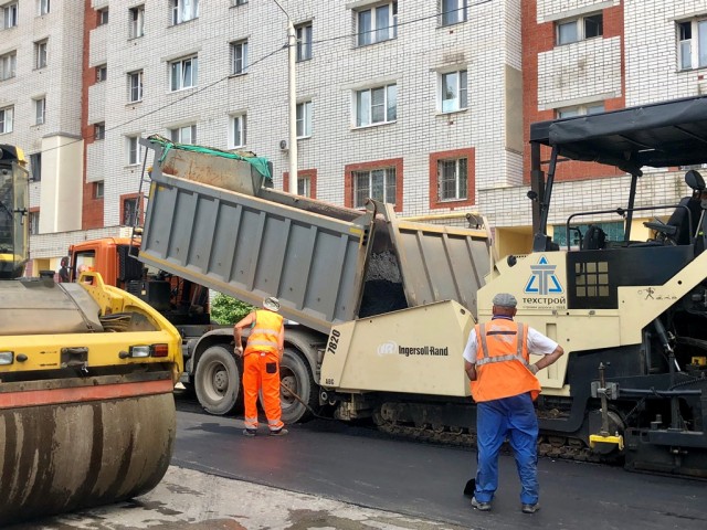 Почти 10 тыс. кв. м. дорог отремонтируют до конца июня в Московском районе Нижнего Новгорода в рамках кампании по ямочному ремонту