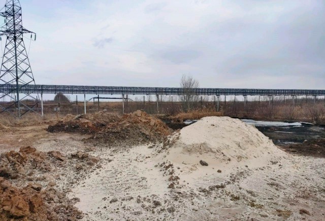 Свалку неизвестного вещества обнаружили в Кстовской промзоне Нижегородской области