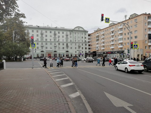 Дептранс призвал нижегородцев не игнорировать новый светофор на площади Горького