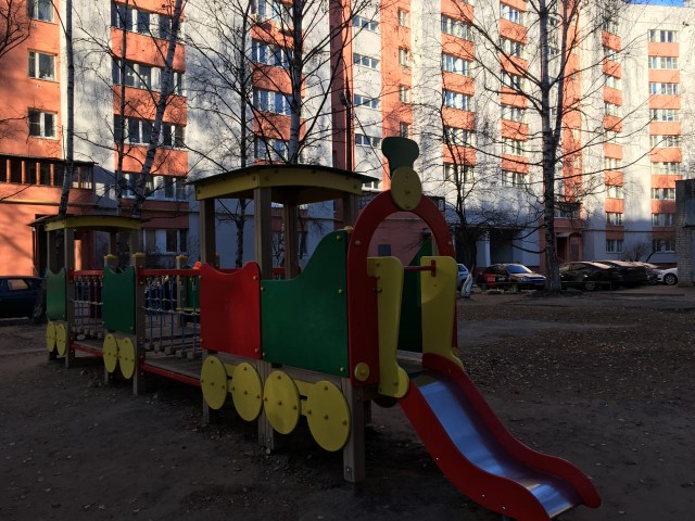 Жители Автозаводского района Нижнего Новгорода добились установки освещения на детской площадке