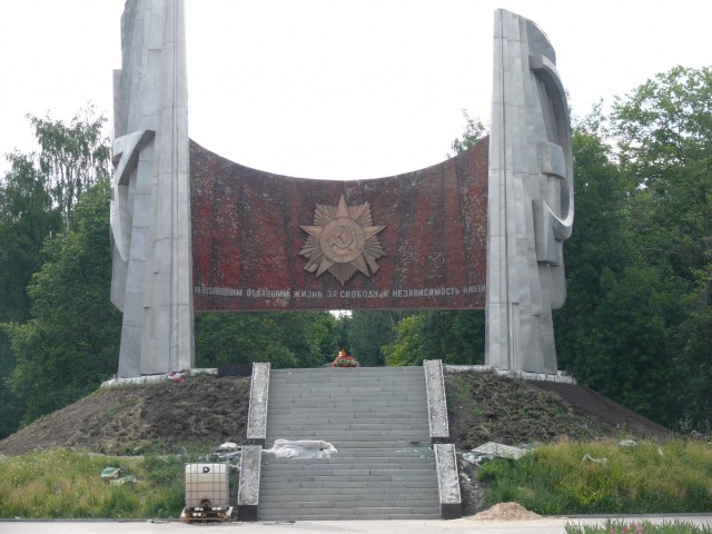 Депутаты Думы Нижнего Новгорода проверили ход работ по благоустройству автозаводского Парка Славы