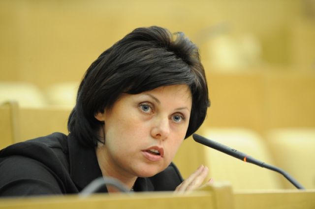 Сенатор от Оренбургской области  Елена Афанасьева ушла с должности зампреда конституционного комитета