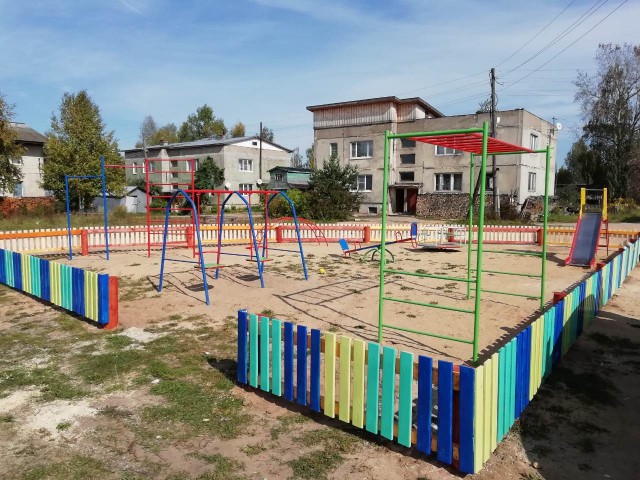 Детскую площадку по инициативе жителей построили в селе Уренского района Нижегородской области