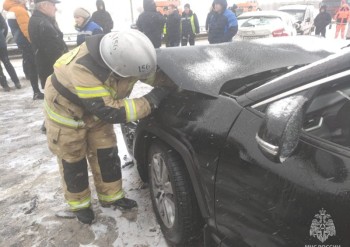 Четыре автомобиля столкнулись на трассе М-12 в Бутурлинском районе 30 декабря