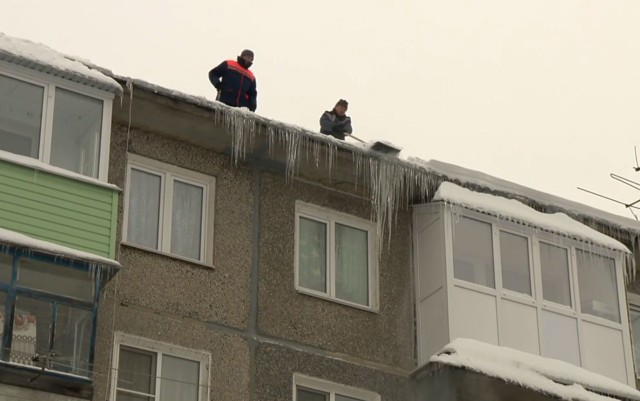 Нарушения выявлены в ходе проверок уборки наледи с крыш нижегородских домов
