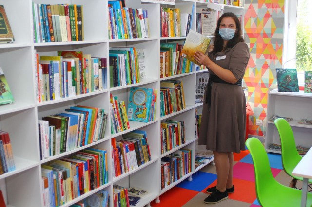 Станцию самообслуживания начали тестировать в нижегородской библиотеке "Книжный клуб" на улице Сахарова