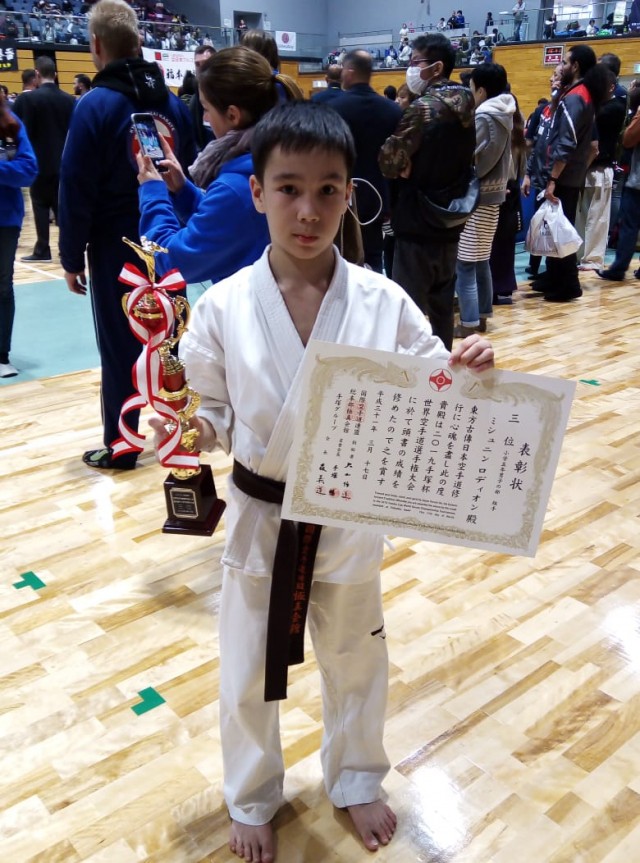 Нижегородский 11-летний каратист Родион Мишунин привез "бронзу" из Японии 