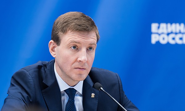 Андрей Турчак внёс в Госдуму РФ законопроект по упрощению декларирования для работающих на непостоянной основе сельских депутатов