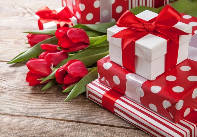Самые желанные подарки для прекрасных дам можно приобрести в ТЦ "Муравей"