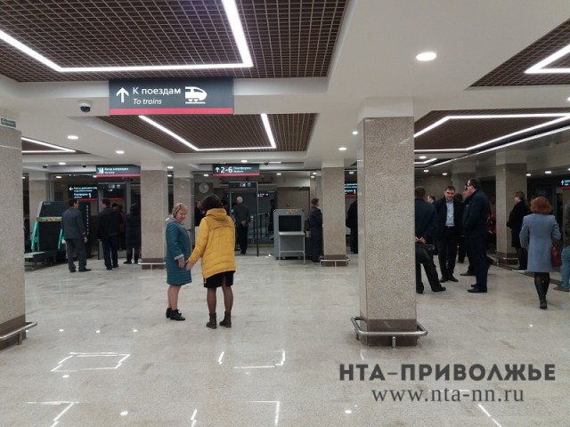 Оказавшихся проездом на железнодорожном вокзале Нижнего Новгорода пассажиров оштрафовали за нарушение самоизоляции