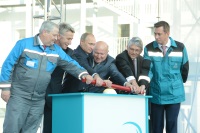 Президент РФ Владимир Путин и губернатор Нижегородской области Валерий Шанцев открыли крупнейший в России комплекс по производству ПВХ