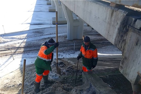Вывоз снега, откачка воды и ямочный ремонт ведутся в Чебоксарах