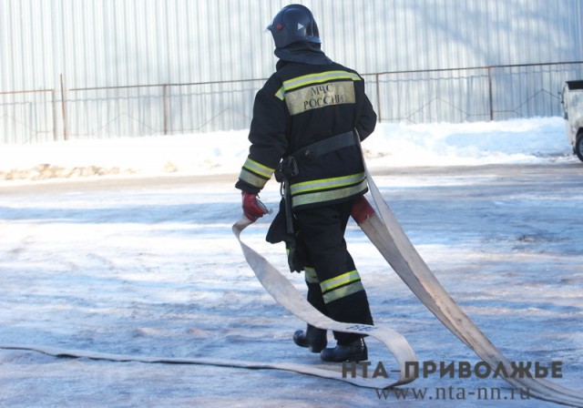 Повышенный ранг опасности был присвоен пожару в ангаре на Игумновском шоссе в Нижегородской области