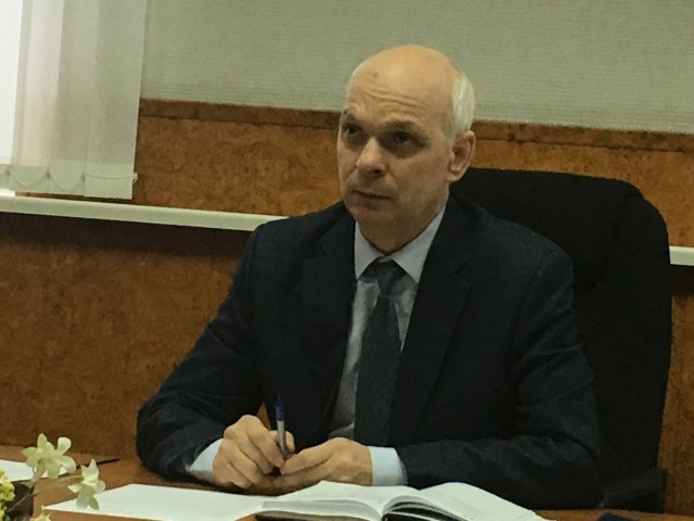 Михаил Мухин поручил усилить безопасность в школах после трагедий в Перми и Улан-Удэ