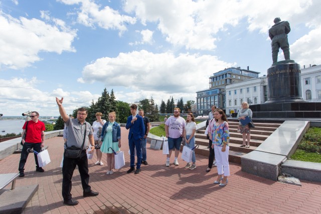 Экскурсию по Нижегородскому кремлю организовали для волонтеров