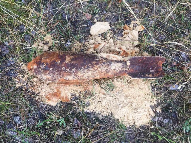  Минометный снаряд времен войны обнаружили в Володарском районе в ходе работ по благоустройству территории