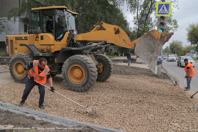 Около 300 тысяч квадратных метров нового асфальта уложено в Нижнем Новгороде в рамках проекта 