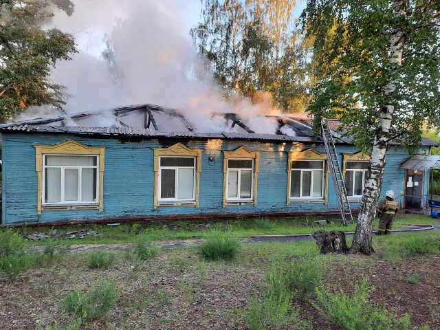  Здание поликлиники горело на Бору 19 июня