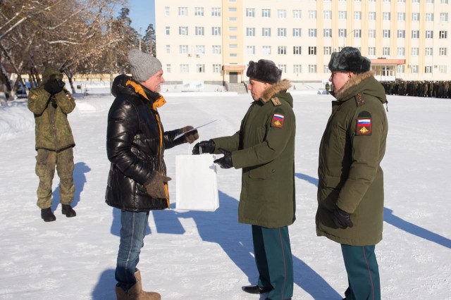 Экскурсию по воинской части провели нижегородским юнармейцам в День защитника Отечества