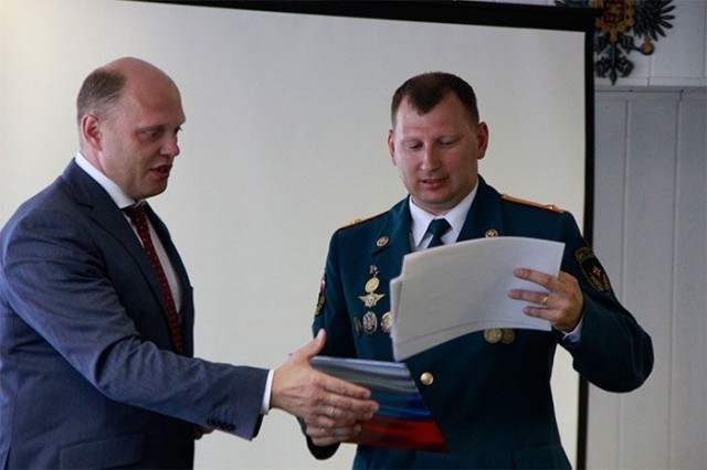  Сотрудников пожарного надзора наградили благодарственными письмами администрации Канавинского района Нижнего Новгорода
