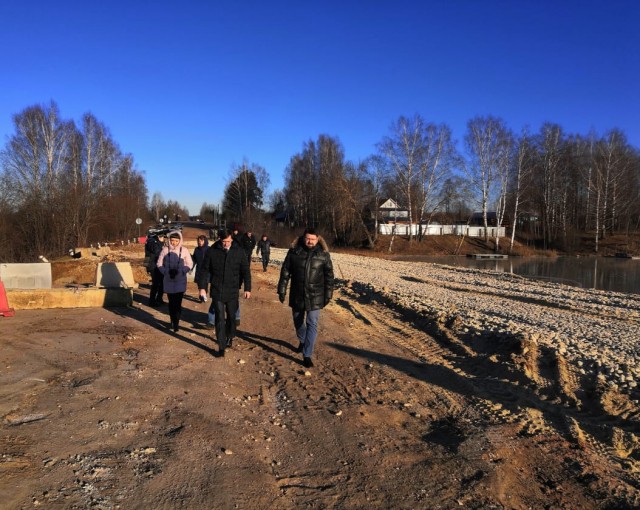 Временный проезд построен рядом с размытым участком дороги в Шахунском районе Нижегородской области