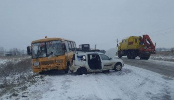 Школьный автобус попал в ДТП в Башкирии