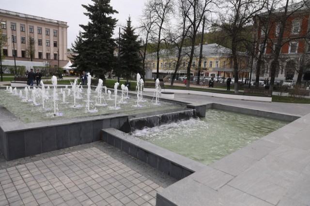 Музыкальный фонтан открыт на площади Маркина в Нижнем Новгороде