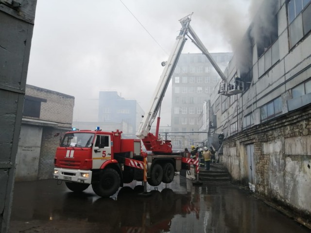 Пожар в производственном цехе в Нижнем Новгороде локализован