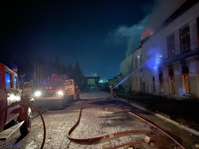 Спичечная фабрика горела этой ночью в Пензенской области