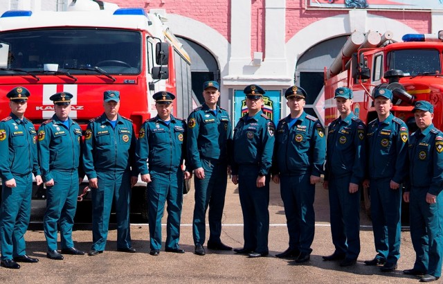 Нижегородские спасатели удостоены госнаград за ликвидацию последствий взрывов на заводе "Кристалл"