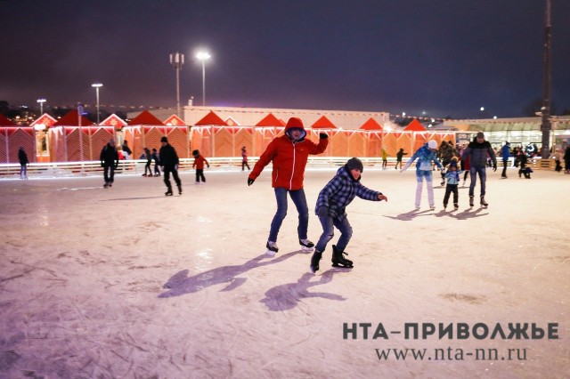 Развлекательную площадку "Зимняя сказка" в Нижнем Новгороде за первые два дня работы посетили 15 тыс. человек