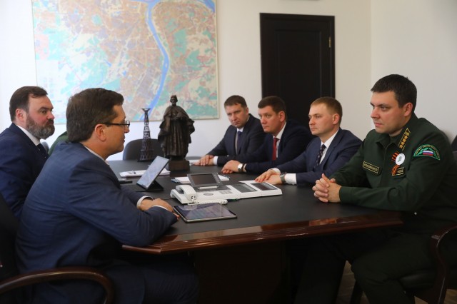 Глеб Никитин провел рабочую встречу с руководителем Федерального агентства лесного хозяйства Иваном Советниковым