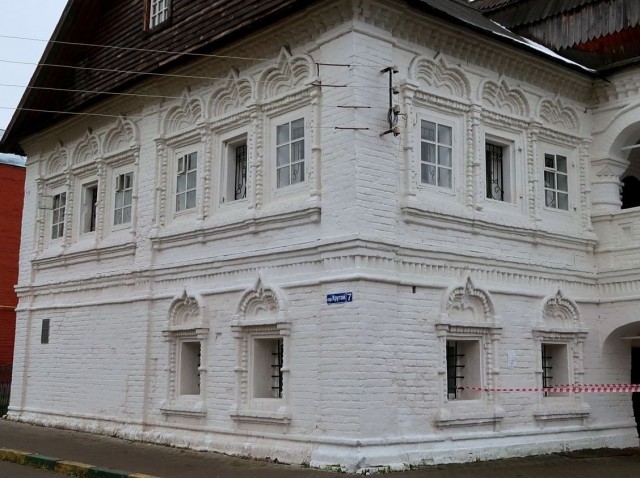 Реставратор палат Олисова в Нижнем Новгороде не получал в УГО ОКН разрешения на пластиковые окна